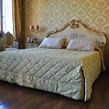 Carlton On The Grand Canal Hotell 4*