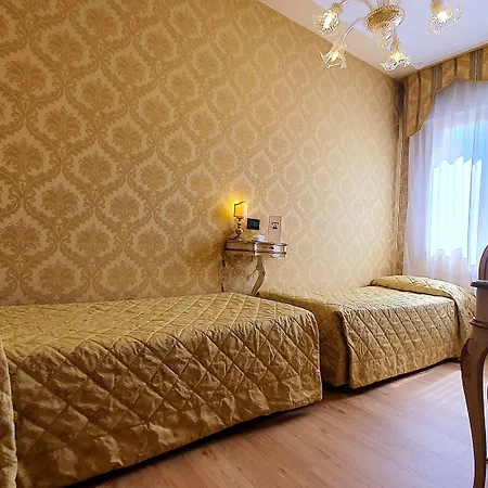 Hotell Carlton On The Grand Canal 4*