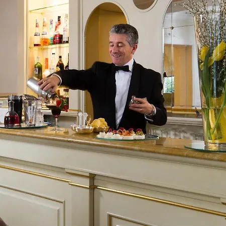 Carlton On The Grand Canal Hotel