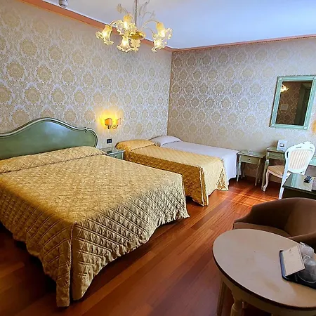 Hotel Carlton On The Grand Canal