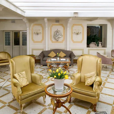 Carlton On The Grand Canal