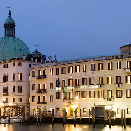 Carlton On The Grand Canal Hotel