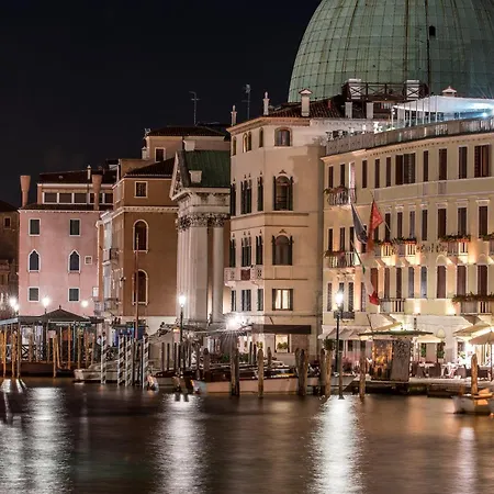 Hotel Carlton On The Grand Canal Benátky