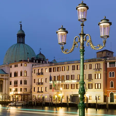 Carlton On The Grand Canal 4*