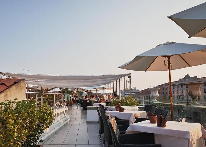 卡尔顿大运河酒店 酒店