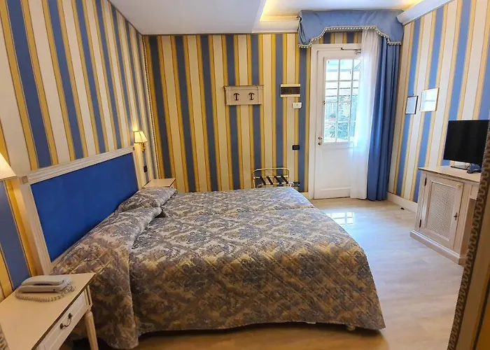 卡尔顿大运河酒店 4*