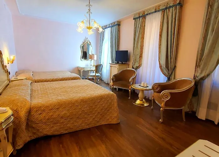 卡尔顿大运河酒店 酒店