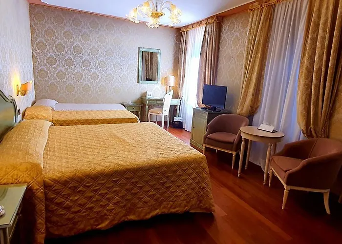 卡尔顿大运河酒店 酒店 4*