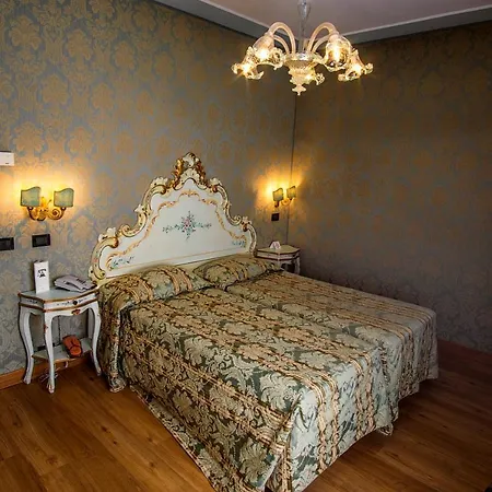 Carlton On The Grand Canal Venise