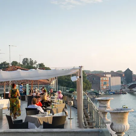 Carlton On The Grand Canal