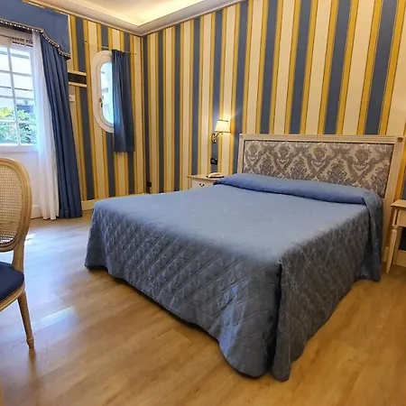 Carlton On The Grand Canal Venice