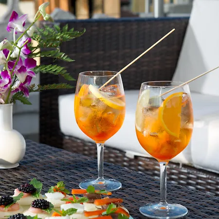 Carlton On The Grand Canal