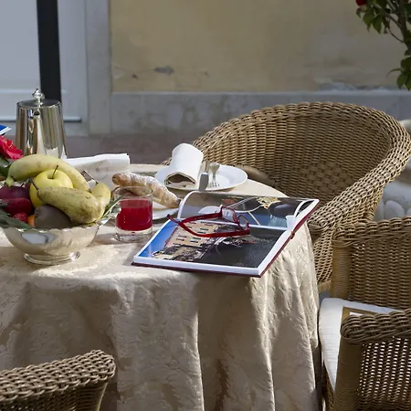 Carlton On The Grand Canal Hotel Venice